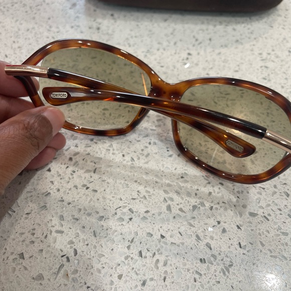 Tom Ford shades , EUC - Picture 3 of 5